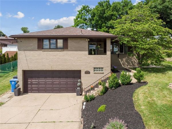 13301 Sylvia Dr , Irwin, PA 15642