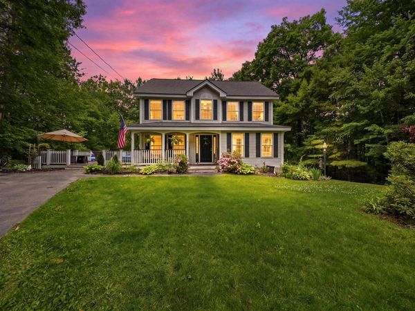 10 Guernsey Court, Chichester, NH 03258