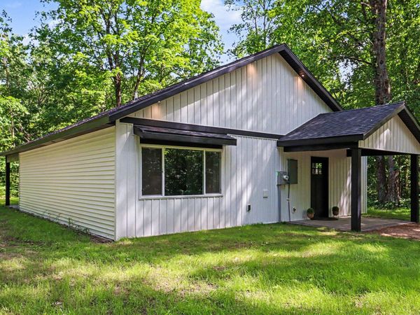 9066 Agawa Trail, Howard City, MI 49329