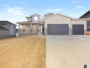 11915 S 109th Street, Papillion, NE 68046