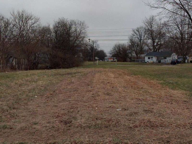 3060 Durham Drive , Columbus, OH 43207 Photo 2