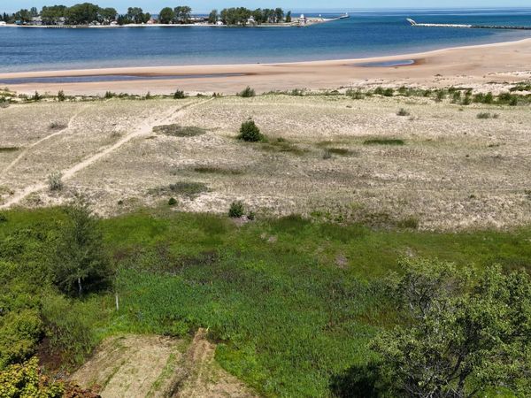 14238 Ellen ST, Grand Marais, MI 49839