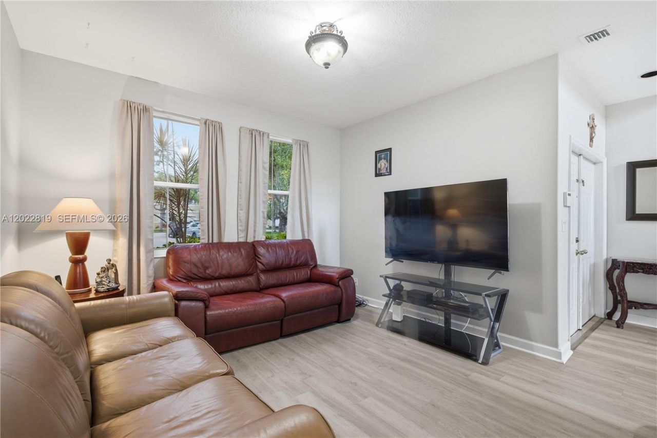 16928 SW 35th St, Miramar, FL 33027 Photo