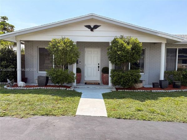 4401 NW 8th St , Coconut Creek, FL 33066