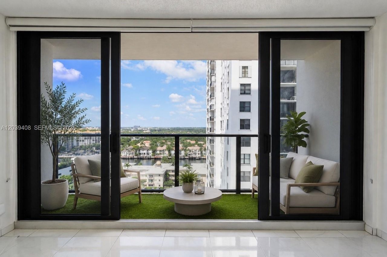 2301 S Ocean Dr , Unit 1406, Hollywood, FL 33019 Photo