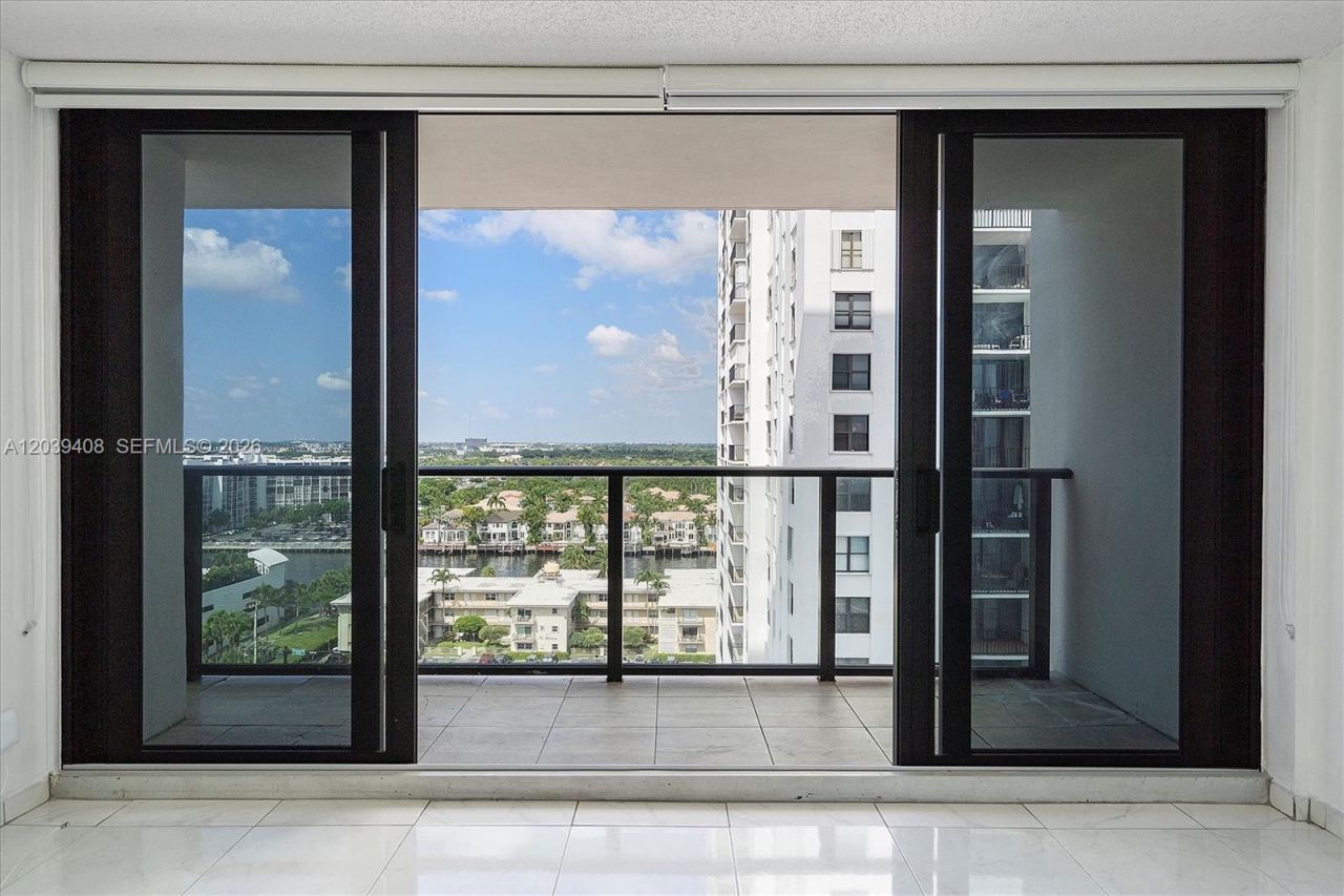 2301 S Ocean Dr , Unit 1406, Hollywood, FL 33019 Photo