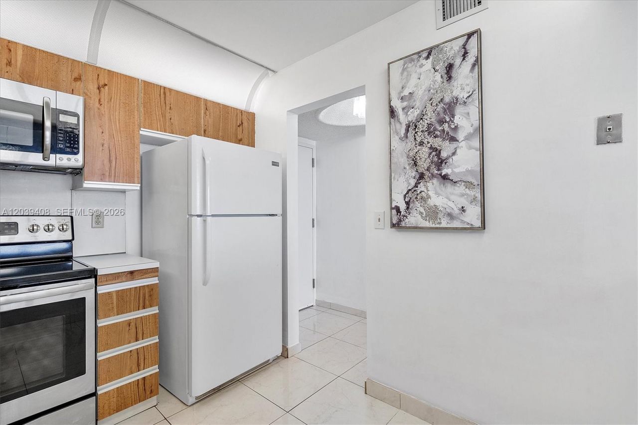 2301 S Ocean Dr , Unit 1406, Hollywood, FL 33019 Photo