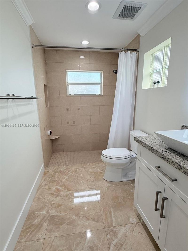 19331 NW 57th Ct, Miami, FL 33015 Photo