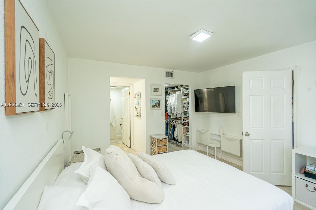 9856 Nob Hill Ln , Unit 9856, Sunrise, FL 33351 Photo