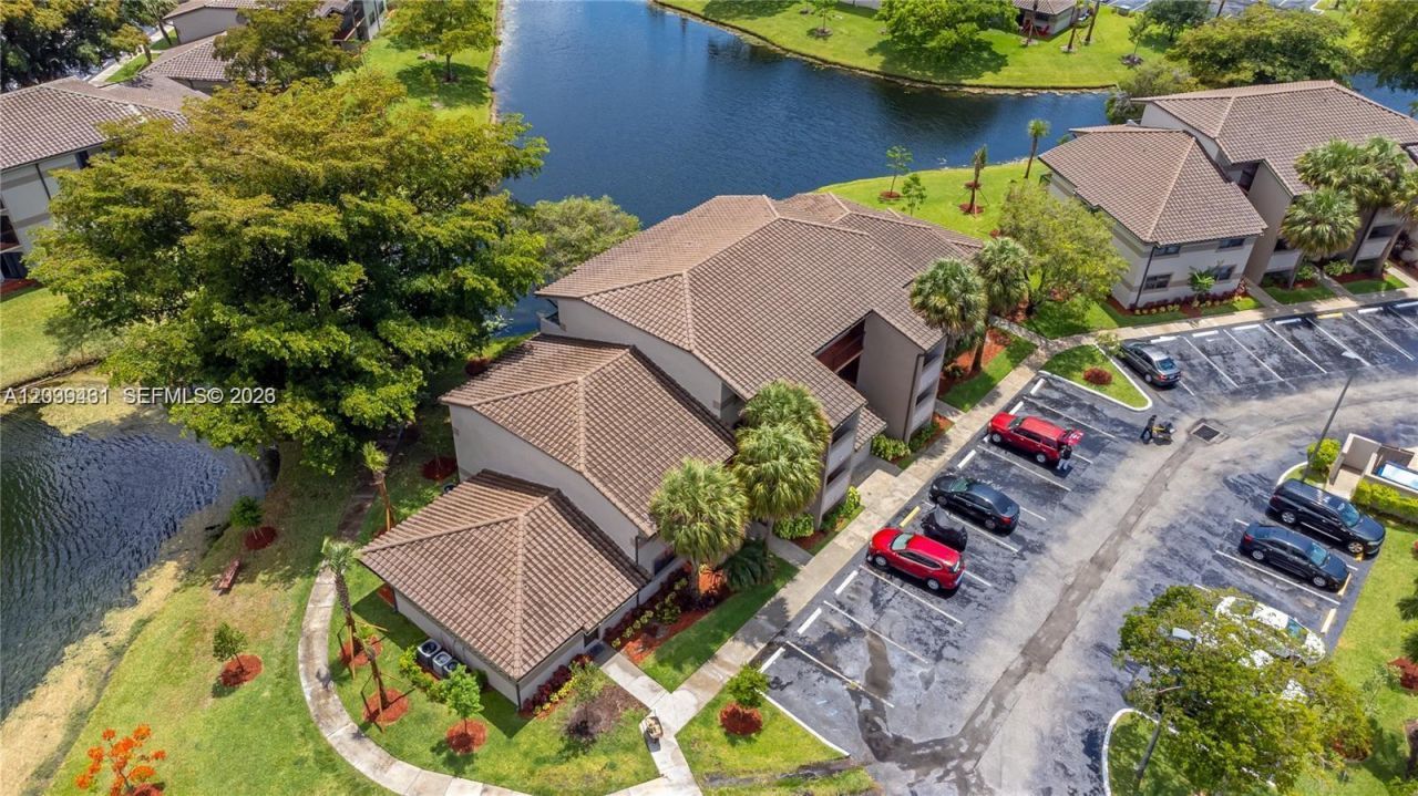 9856 Nob Hill Ln , Unit 9856, Sunrise, FL 33351 Photo