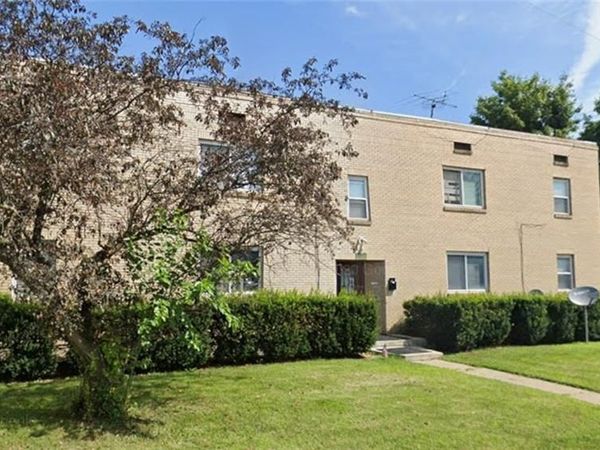 15 W Maplewood Avenue, Dayton, OH 45405
