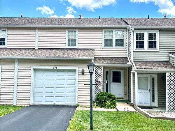 206 Carla Dr , Pittsburgh, PA 15238