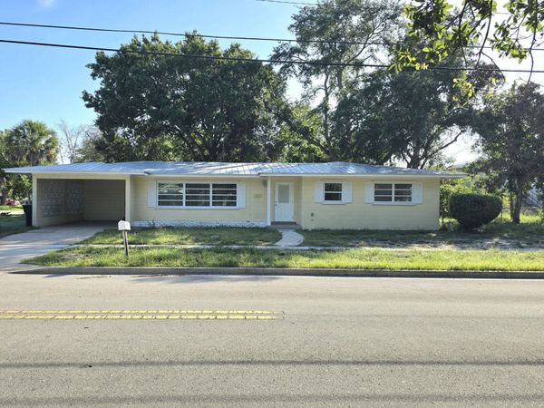 580 Wendell Road, Fort Pierce, FL 34950