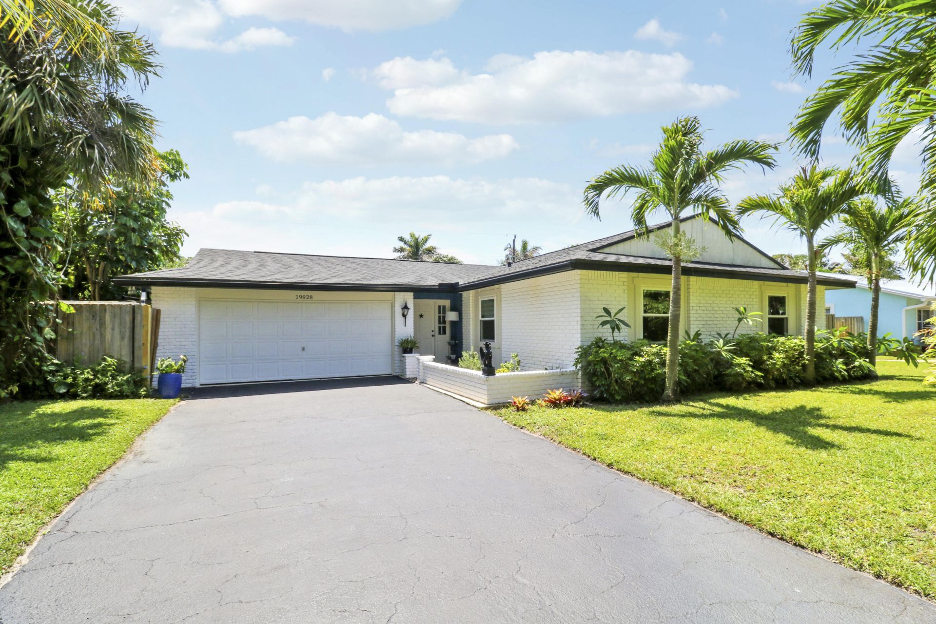 19928 Jasmine Drive, Jupiter, FL 33469 Photo