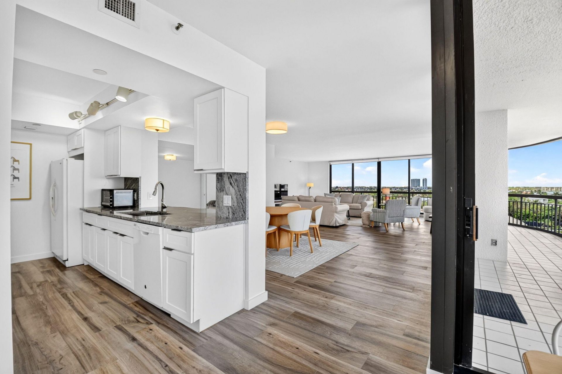 4000 N Ocean Drive, Unit 703, Singer Island, FL 33404 Photo