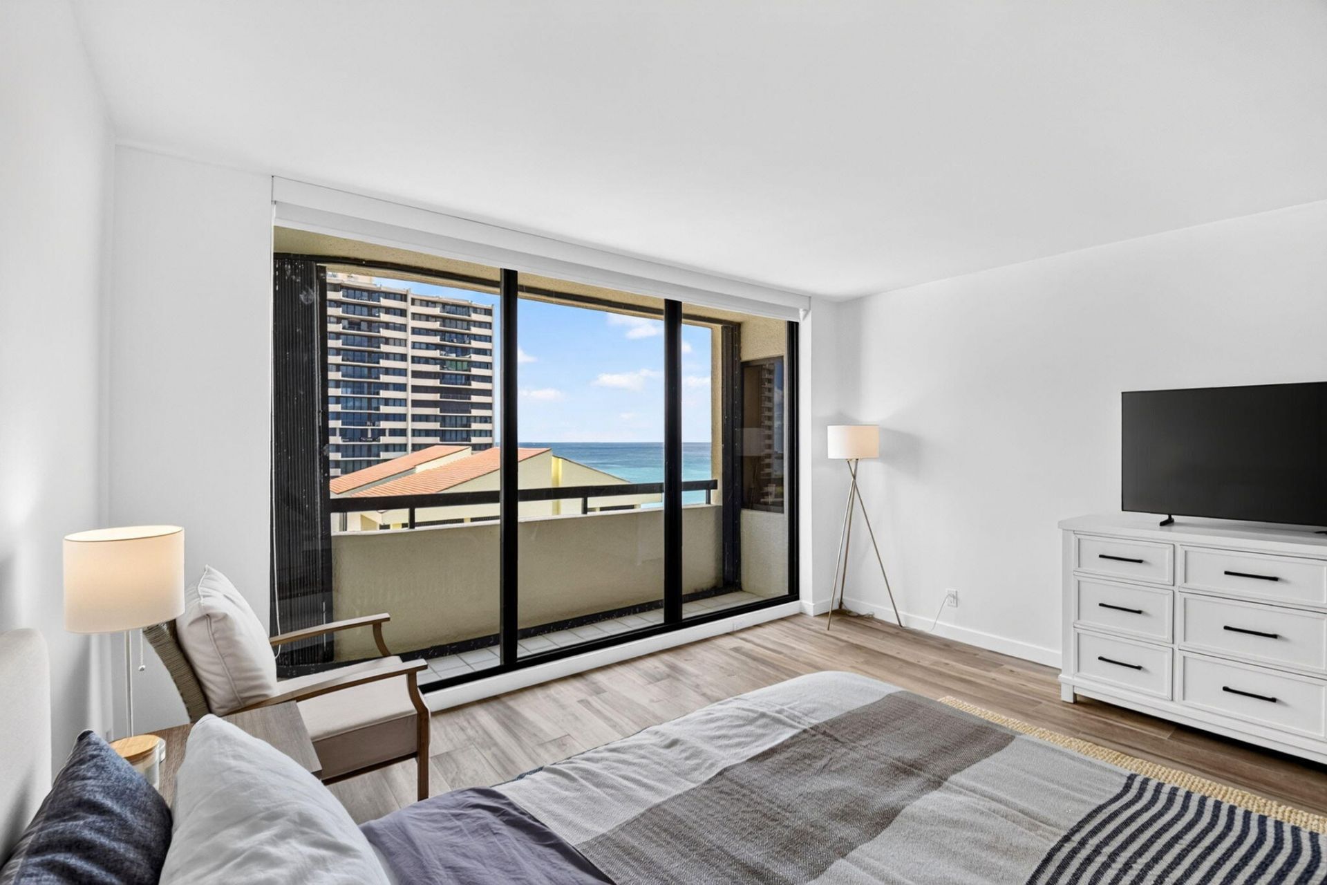 4000 N Ocean Drive, Unit 703, Singer Island, FL 33404 Photo