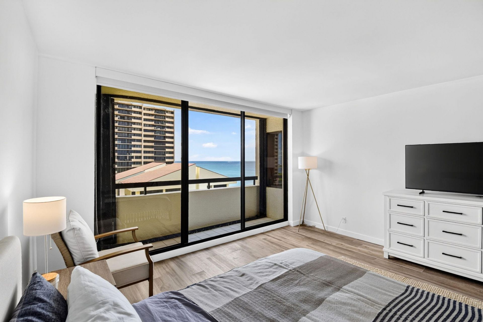 4000 N Ocean Drive, Unit 703, Singer Island, FL 33404 Photo