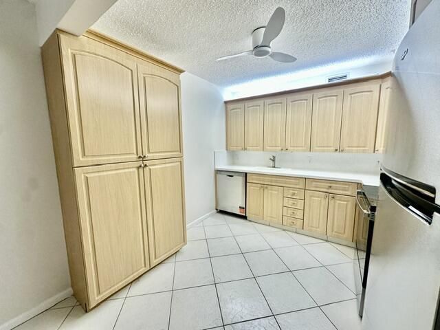 3057 Yarmouth C, Boca Raton, FL 33434 Photo