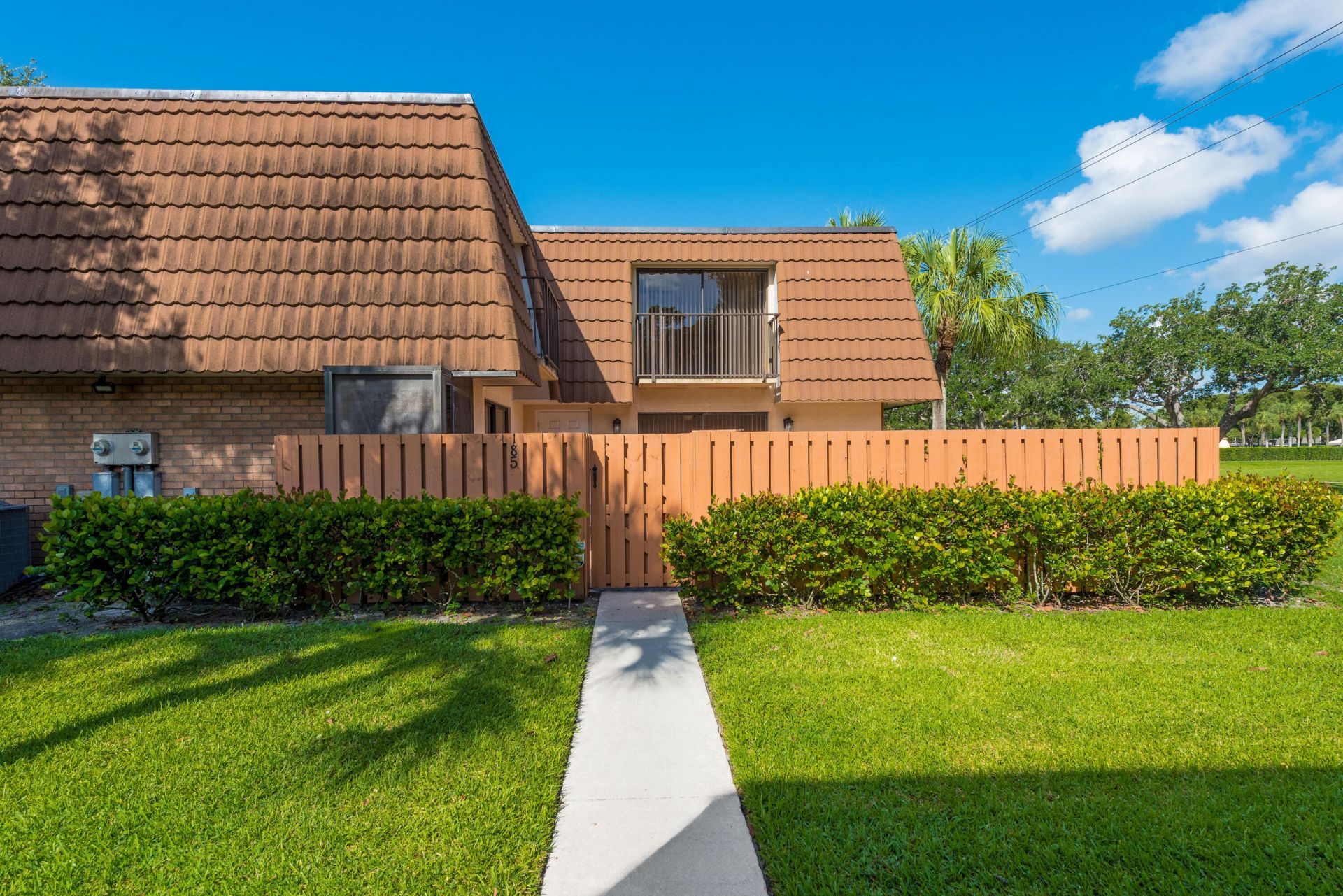 185 Charter Way, West Palm Beach, FL 33407 Photo