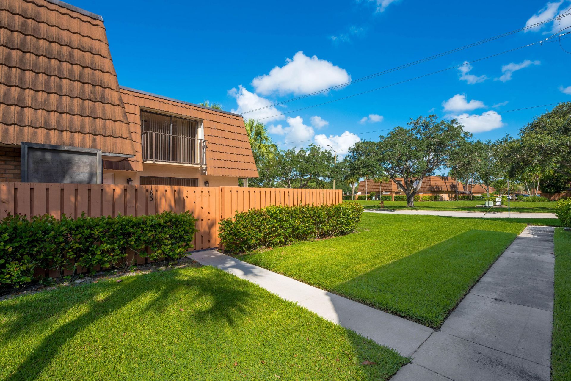 185 Charter Way, West Palm Beach, FL 33407 Photo