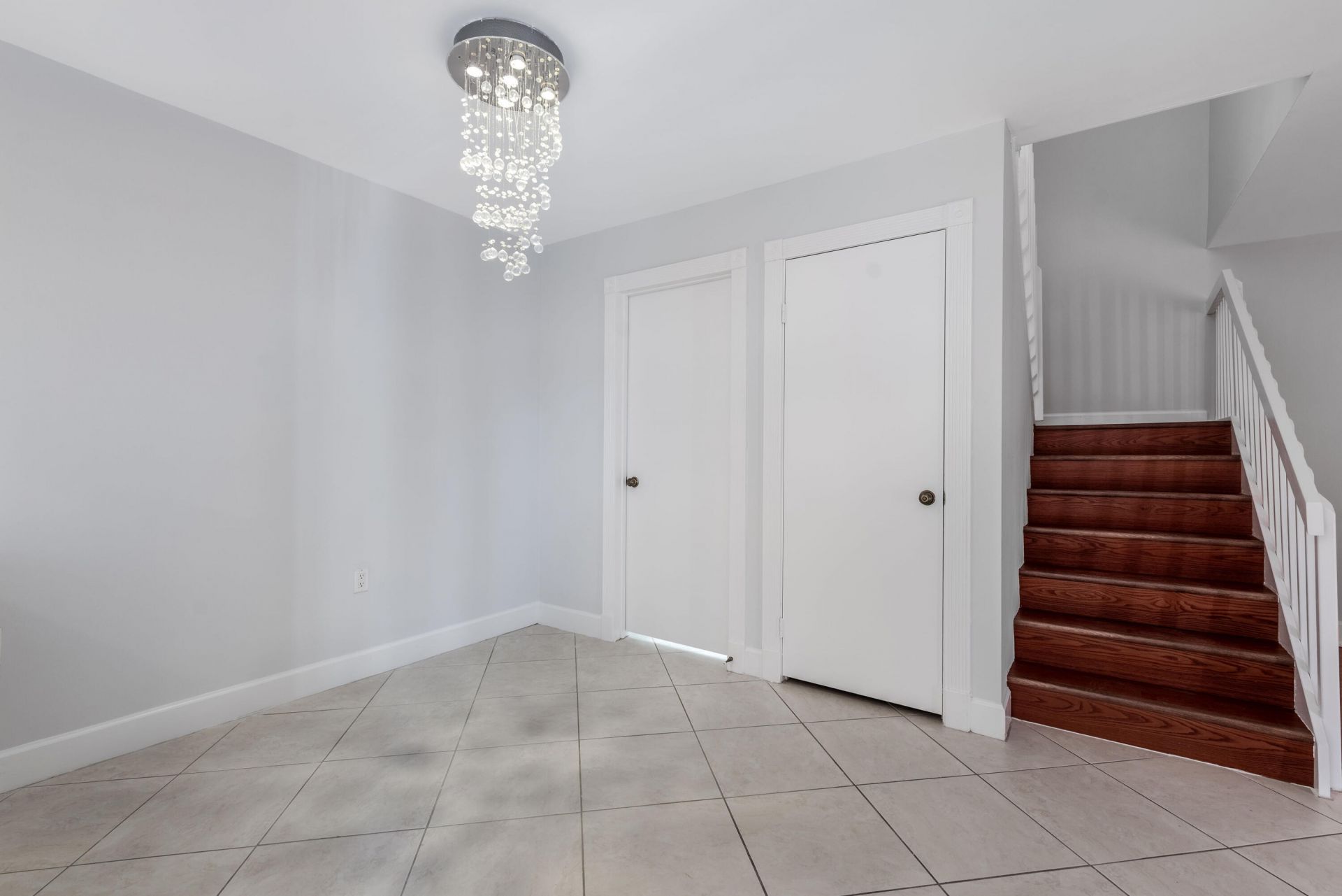 185 Charter Way, West Palm Beach, FL 33407 Photo