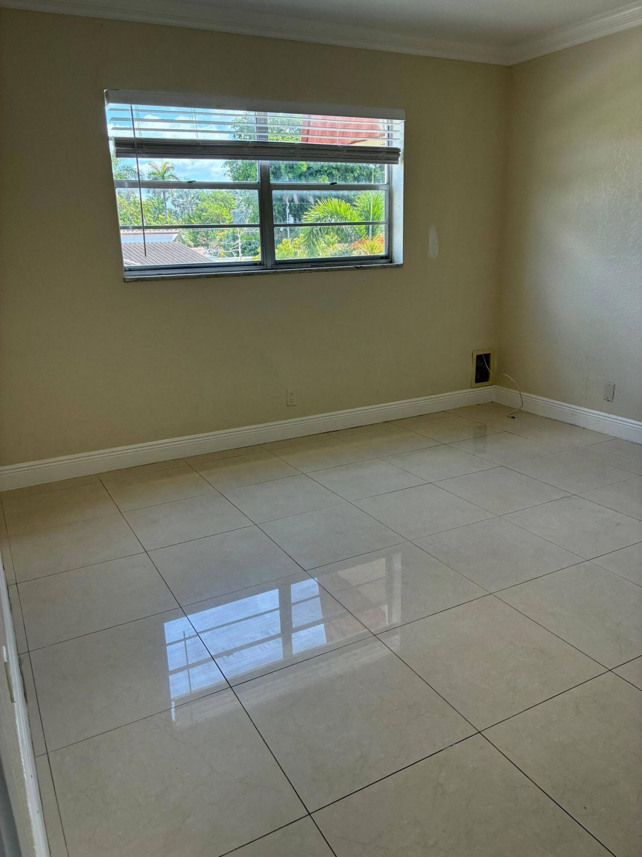 1300 Moffett Street, Unit 209, Hallandale Beach, FL 33009 Photo