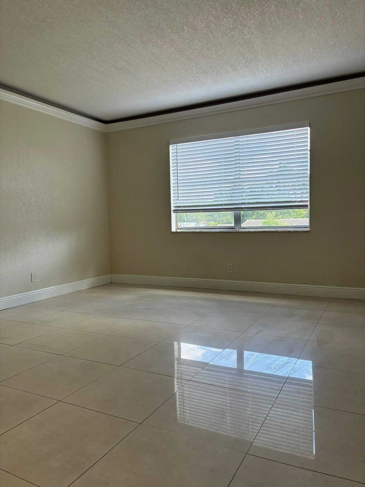 1300 Moffett Street, Unit 209, Hallandale Beach, FL 33009 Photo