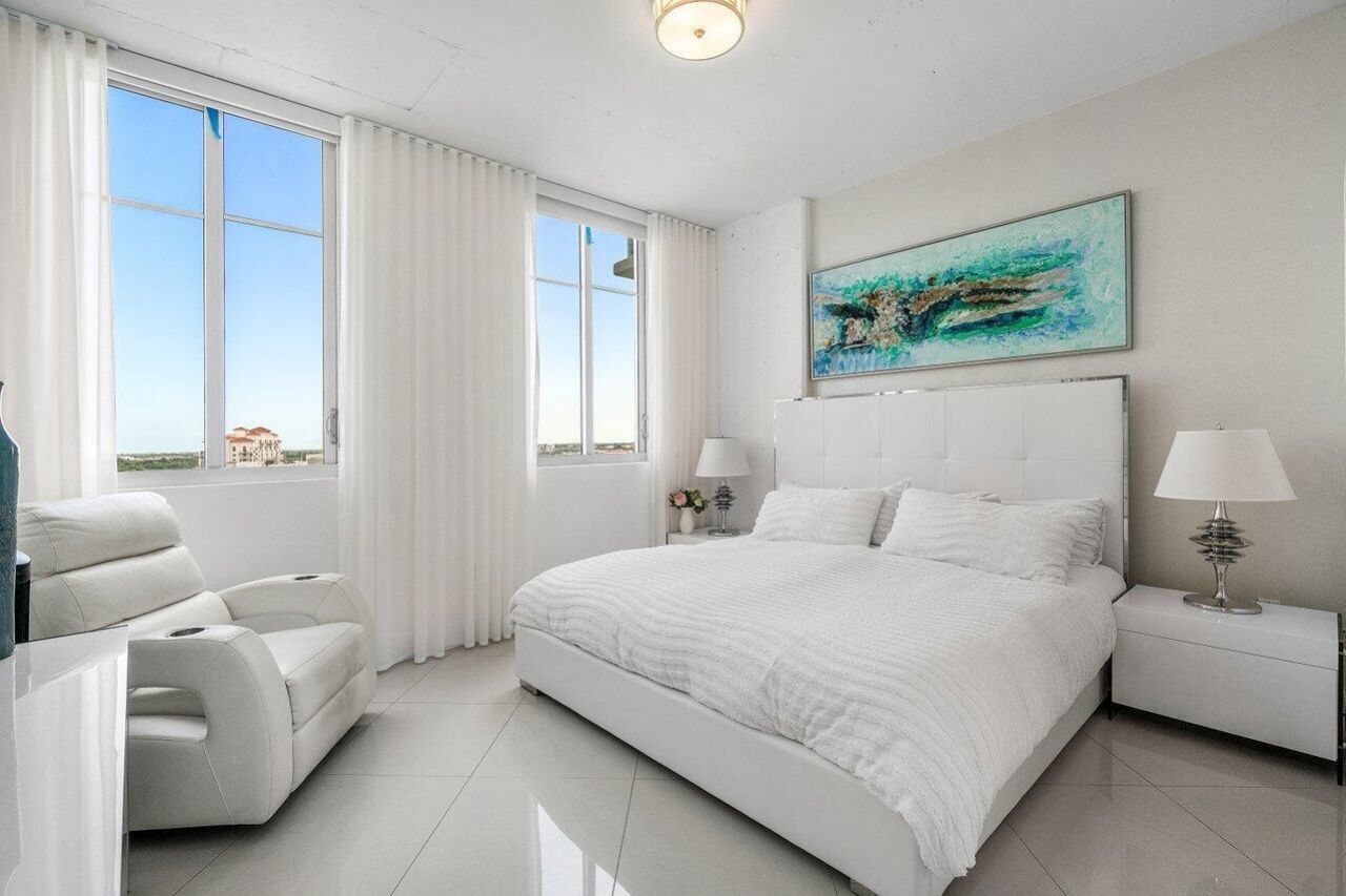 300 S Australian Avenue, Unit 1418, West Palm Beach, FL 33401 Photo