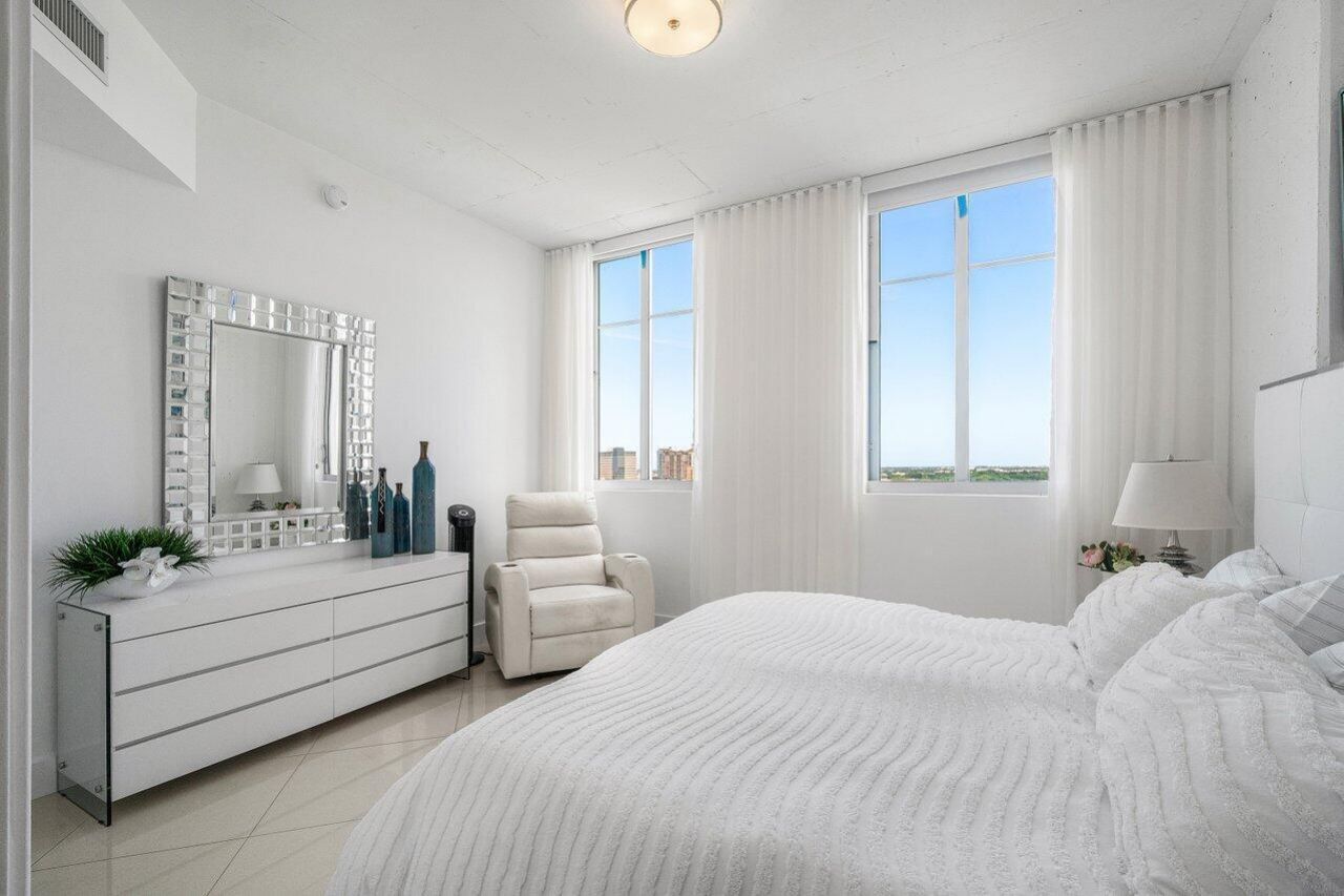 300 S Australian Avenue, Unit 1418, West Palm Beach, FL 33401 Photo