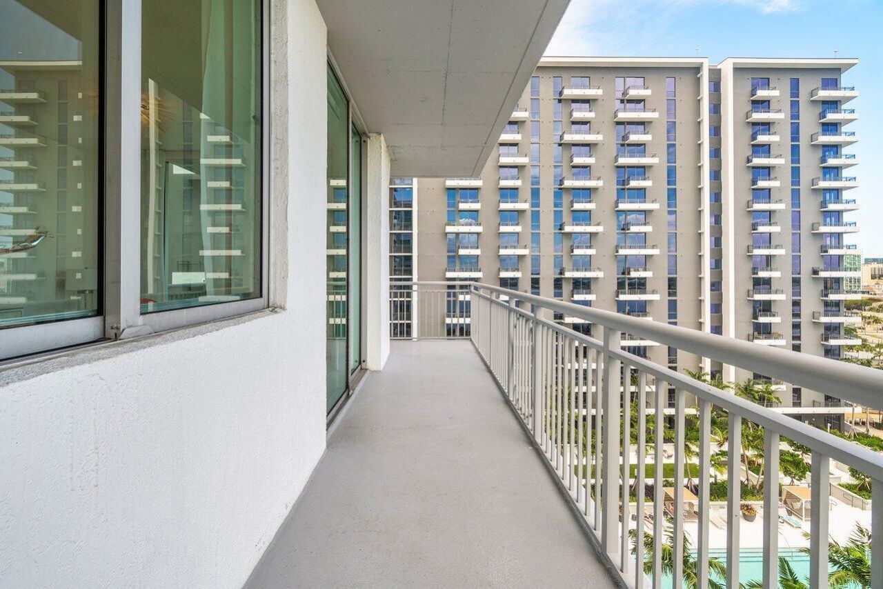 300 S Australian Avenue, Unit 1418, West Palm Beach, FL 33401 Photo
