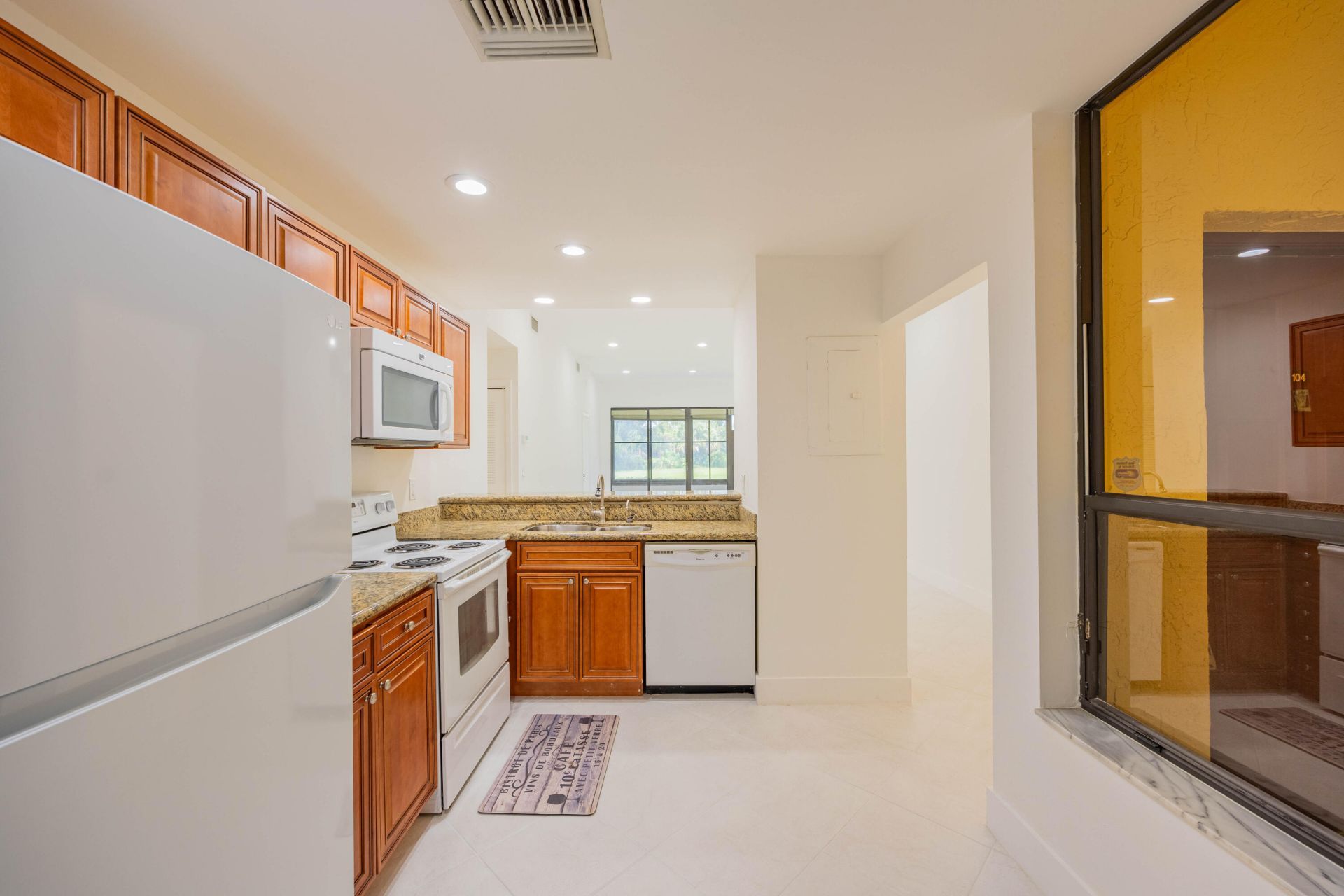 7520 La Paz Boulevard, Unit 104, Boca Raton, FL 33433 Photo