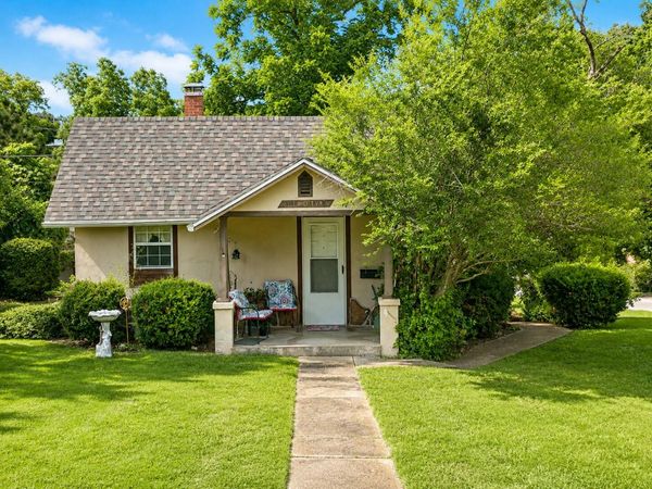 301 W Long Street , Branson, MO 65616