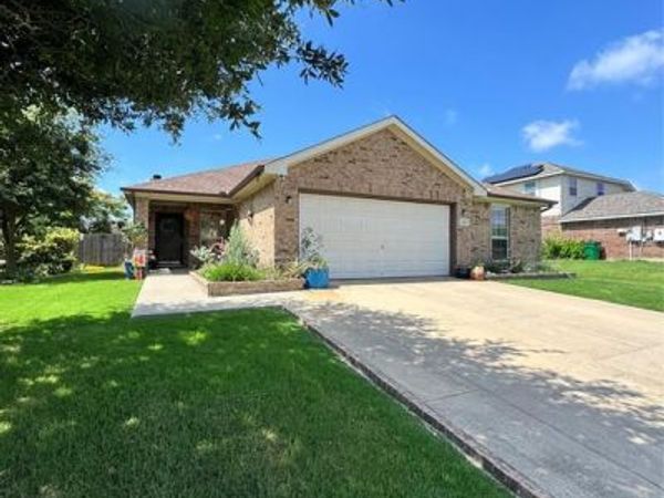 207 Southpeak Lane, Ponder, TX 76259