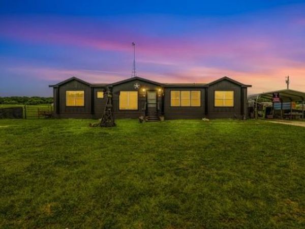 218 Bettinger Way, Gholson, TX 76705