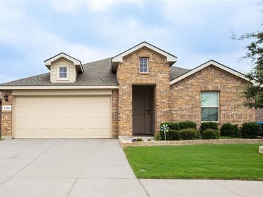 3204 Quiet Valley Road , Fort Worth, TX 76123