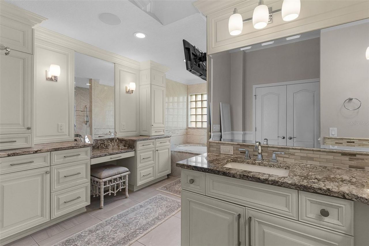 3560 Worth Circle, The Villages, FL 32162 Photo