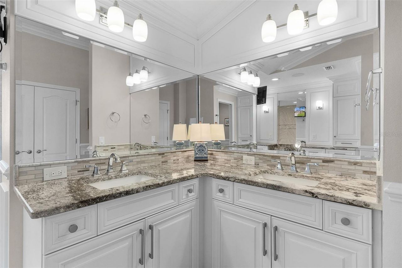 3560 Worth Circle, The Villages, FL 32162 Photo