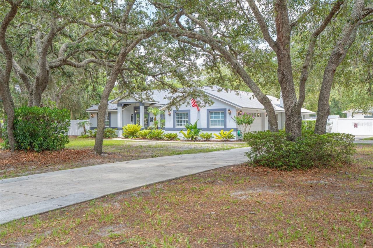 361 Lake Lenelle Drive, Chuluota, FL 32766 Photo