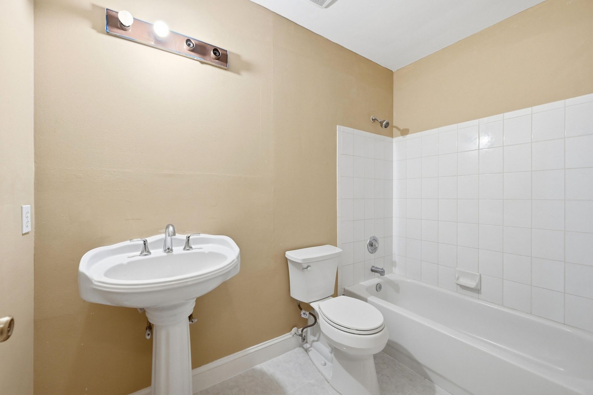 306 NW 115th Way, Coral Springs, FL 33071 Photo