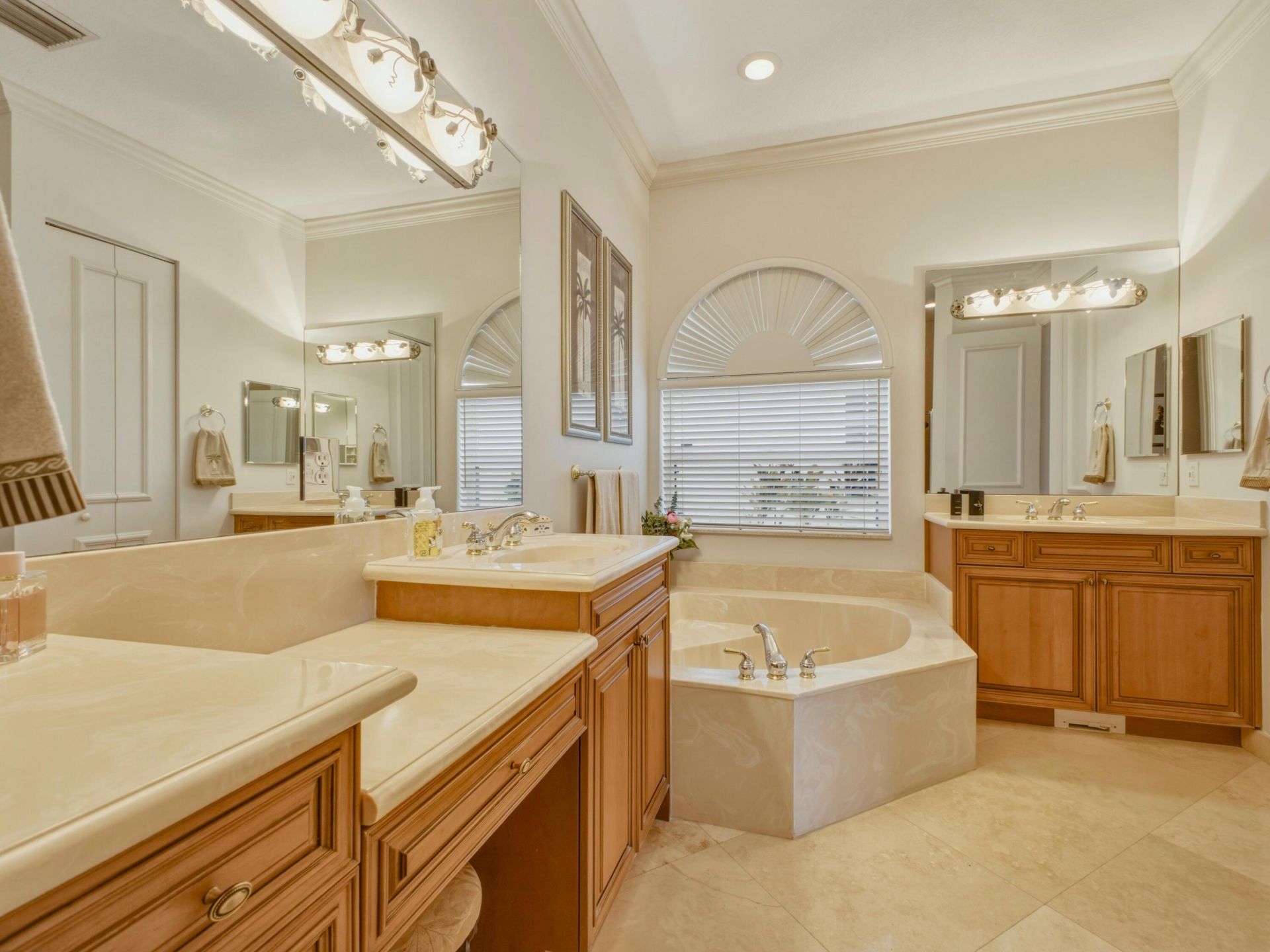 9814 Coronado Lake Drive, Boynton Beach, FL 33437 Photo