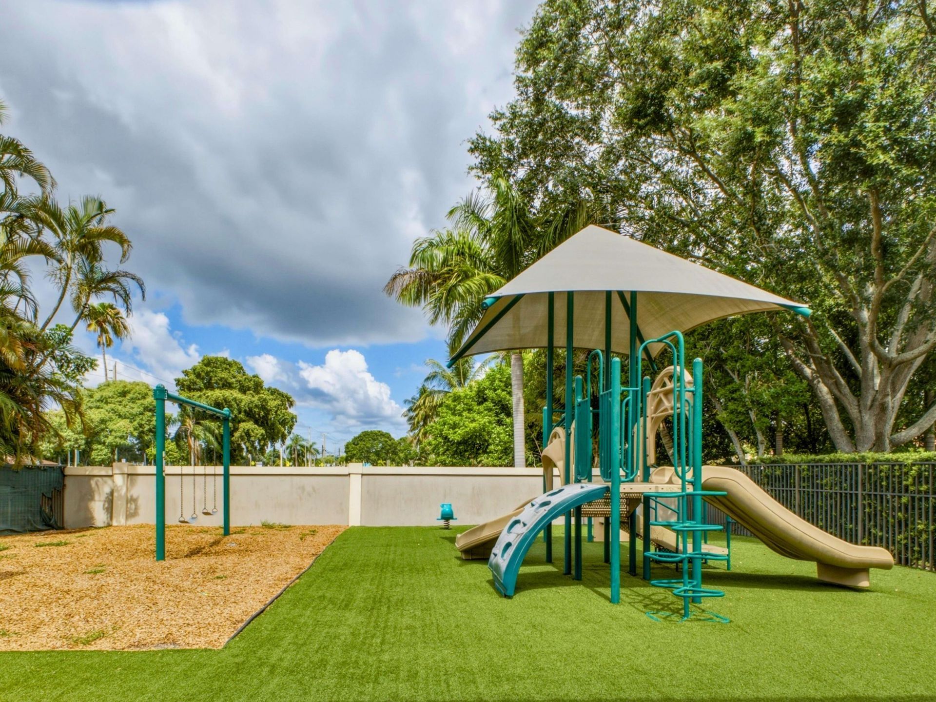 9814 Coronado Lake Drive, Boynton Beach, FL 33437 Photo