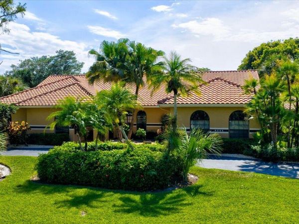 5044 NW 81st Avenue, Coral Springs, FL 33067