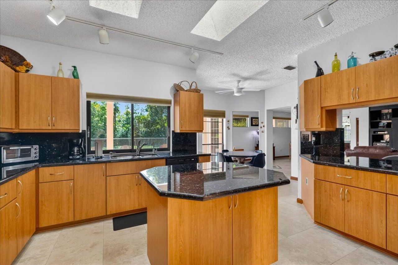 5044 NW 81st Avenue, Coral Springs, FL 33067 Photo