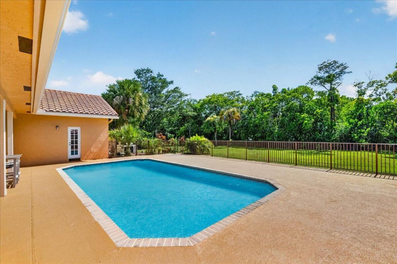 5044 NW 81st Avenue, Coral Springs, FL 33067 Photo