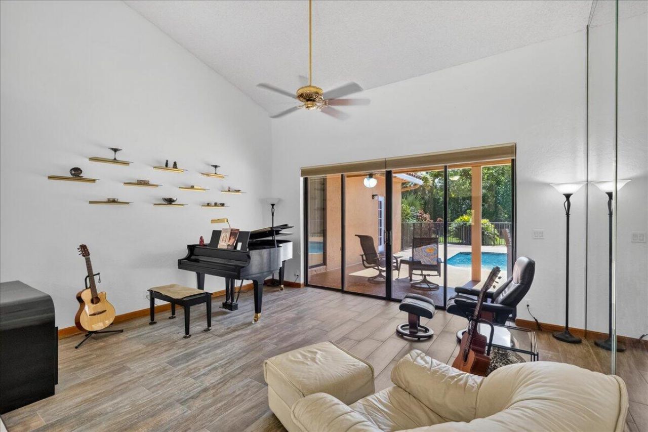 5044 NW 81st Avenue, Coral Springs, FL 33067 Photo