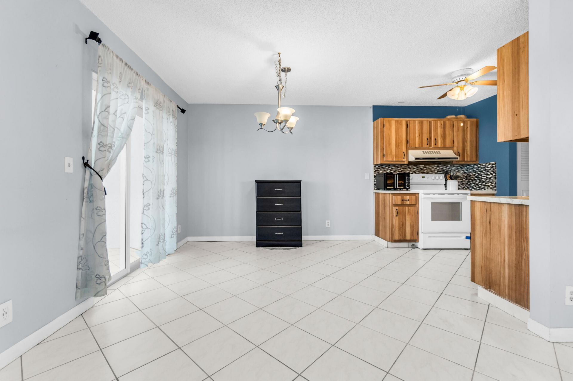 3360 NE Rossi Court Ne, West Palm Beach, FL 33417 Photo