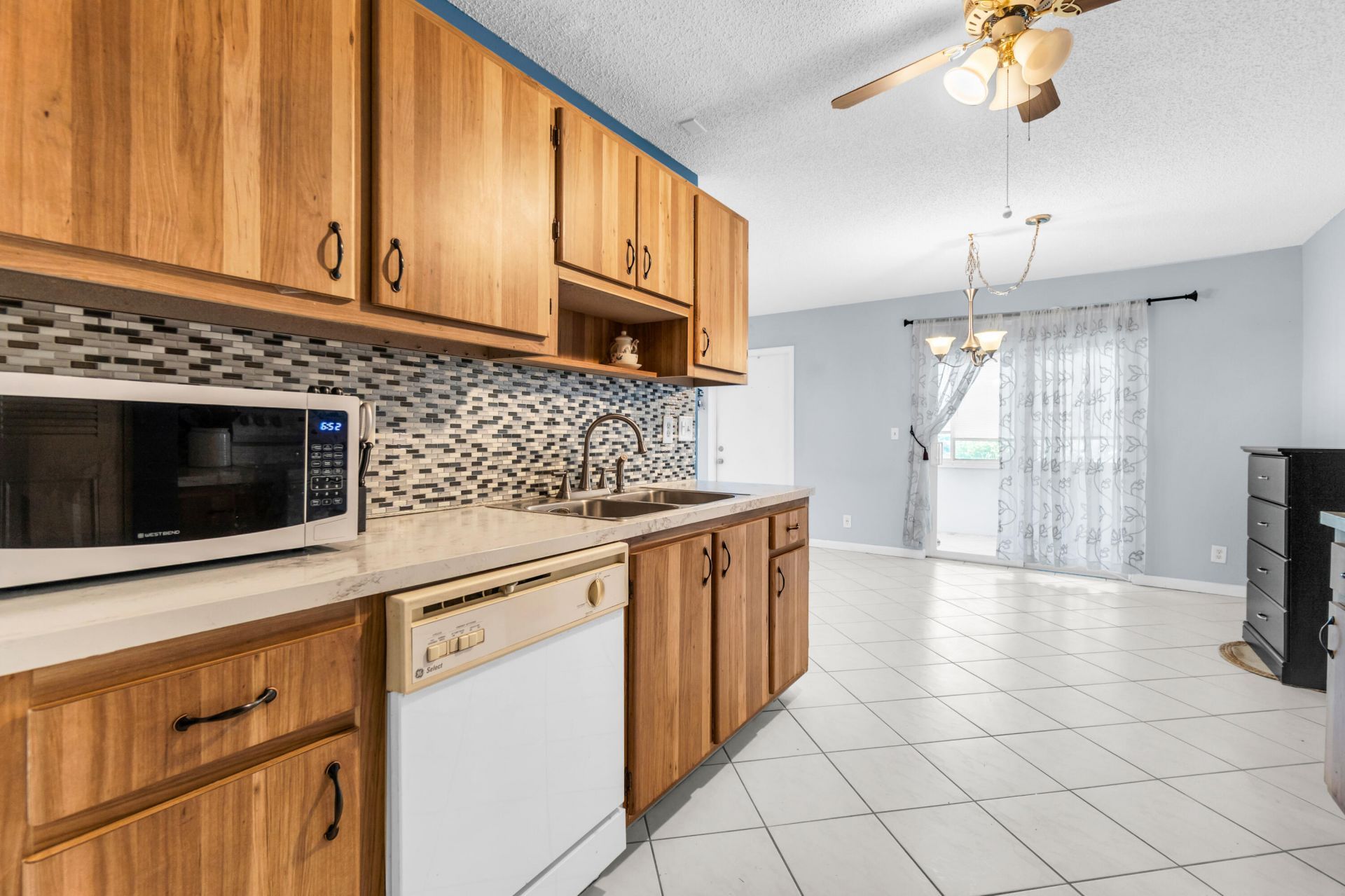 3360 NE Rossi Court Ne, West Palm Beach, FL 33417 Photo