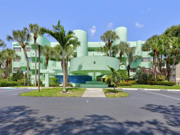 5884 Morningstar Circle, Unit 406, Delray Beach, FL 33484