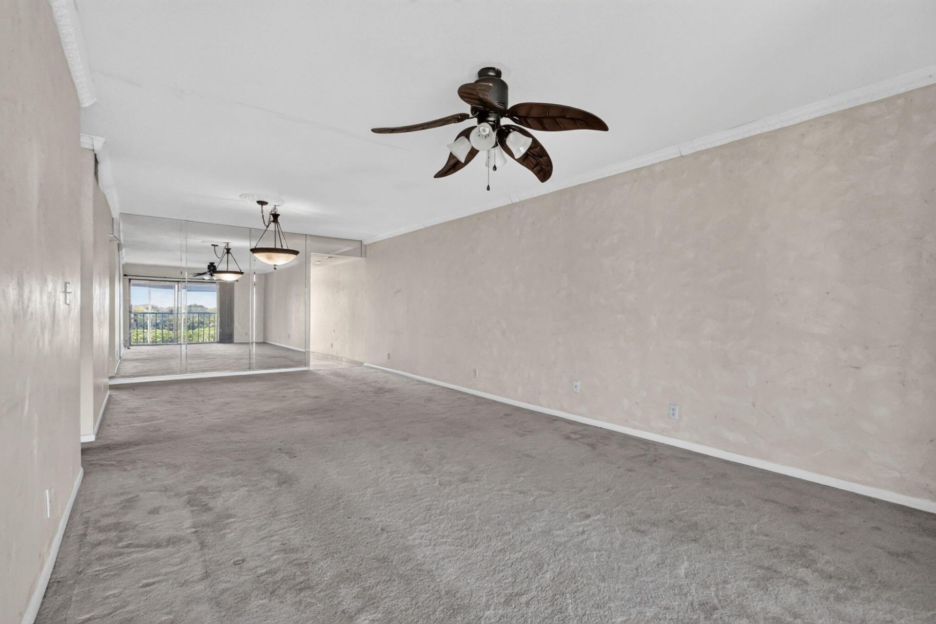 5884 Morningstar Circle, Unit 406, Delray Beach, FL 33484 Photo