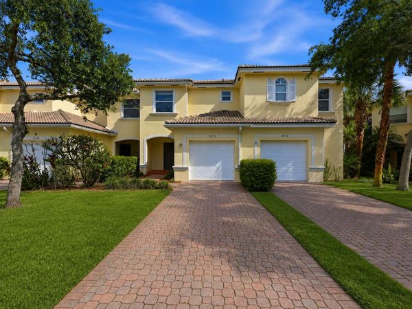 13352 Georgian Court, Wellington, FL 33414